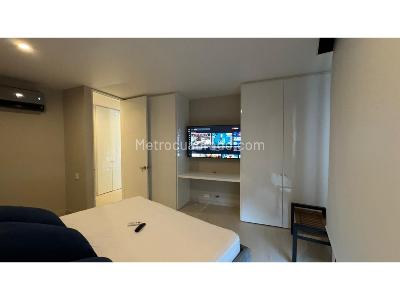 Apartaestudio en venta en El Poblado, Medellín, 88 m² · foto 18 de 19