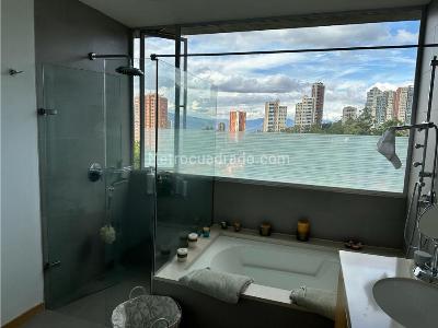 Apartamento de 3 alcobas en venta en San Lucas Envigado, Envigado, 267 m² · foto 18 de 20