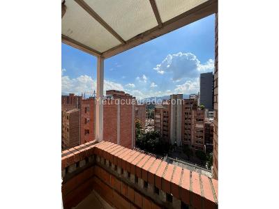 Apartamento en venta en Laureles, Medellín · foto 8 de 13