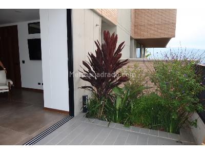 Apartamento de 2 alcobas en venta en El Poblado, Medellín, 100 m² · foto 8 de 20