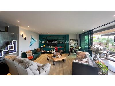 Apartamento de 3 alcobas en venta en Los Balsos Poblado, Medellín, 161 m² · foto 2 de 14