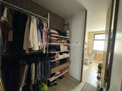 Apartamento de 3 alcobas en venta en Los Balsos Poblado, Medellín, 161 m² · foto 8 de 14