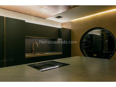 Apartamento de 2 alcobas en venta en El Poblado, Medellín, 400 m² · foto 2 de 20
