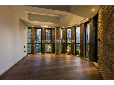 Apartamento de 2 alcobas en venta en El Poblado, Medellín, 400 m² · foto 17 de 20