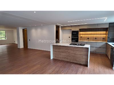 Casa de 3 alcobas en venta en Loma Del Escobero, Envigado, 400 m² · foto 3 de 20