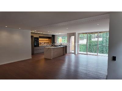 Casa de 3 alcobas en venta en Loma Del Escobero, Envigado, 400 m² · foto 4 de 20