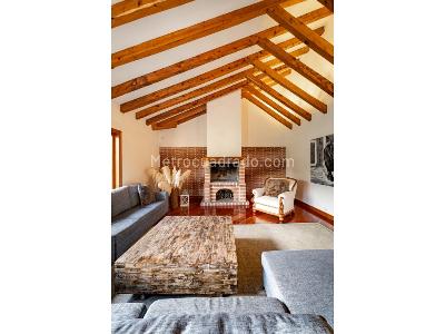 Casa de 4 alcobas en venta en Alto Las Palmas, Envigado, 467 m² · foto 2 de 17