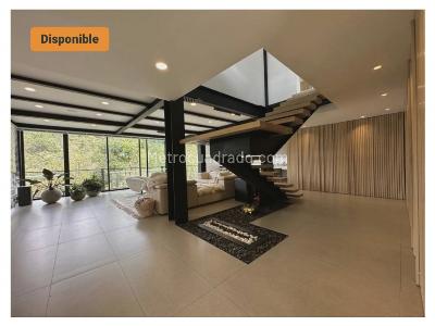 Casa de 5 alcobas en venta en Alto Las Palmas, Envigado, 730 m² · foto 2 de 20