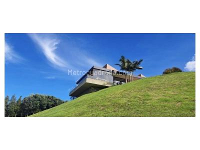 Casa de 5 alcobas en venta en Alto Las Palmas, Envigado, 502 m² · foto 2 de 20
