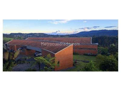 Casa de 5 alcobas en venta en Alto Las Palmas, Envigado, 502 m² · foto 7 de 20