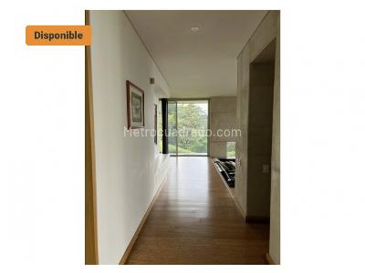 Casa de 4 alcobas en venta en Alto Las Palmas, Envigado, 570 m² · foto 2 de 20