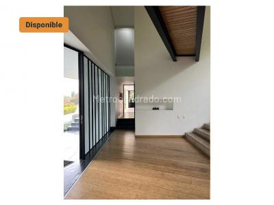 Casa de 4 alcobas en venta en Alto Las Palmas, Envigado, 570 m² · foto 10 de 20