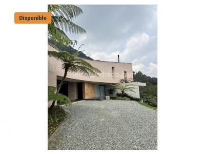 Casa de 4 alcobas en venta en Alto Las Palmas, Envigado, 570 m² · foto 11 de 20