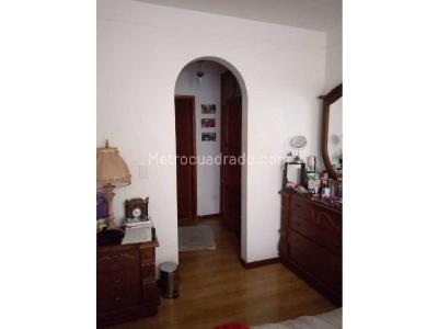 Apartamento en venta en Pinares, Pereira · foto 7 de 12