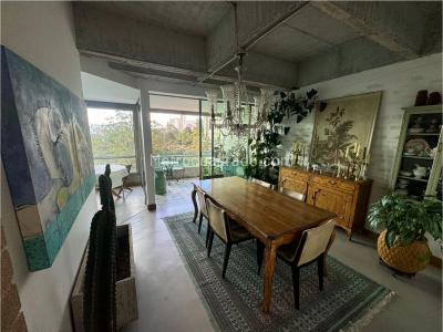 Apartamento de 3 alcobas en venta en Los Balsos, Medellín, 207 m² · foto 2 de 15