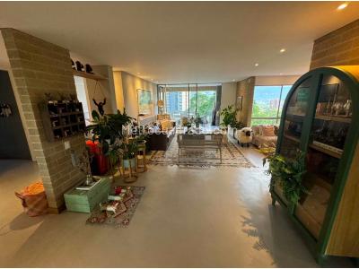 Apartamento de 3 alcobas en venta en Los Balsos, Medellín, 207 m² · foto 8 de 15