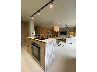 Apartamento de 2 alcobas en venta en El Poblado, Medellín, 97 m² · foto 2 de 20