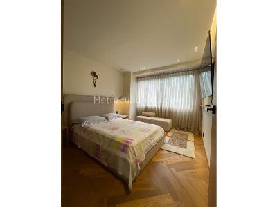 Apartamento de 2 alcobas en venta en El Poblado, Medellín, 97 m² · foto 13 de 20