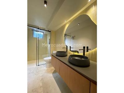 Apartamento de 2 alcobas en venta en El Poblado, Medellín, 97 m² · foto 19 de 20