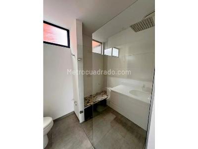Apartamento de 3 alcobas en venta en San Lucas Envigado, Envigado, 128 m² · foto 9 de 20