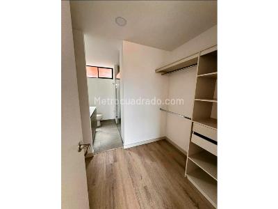 Apartamento de 3 alcobas en venta en San Lucas Envigado, Envigado, 128 m² · foto 17 de 20