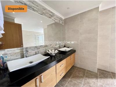 Apartamento de 5 alcobas en venta en Loma Los Gonzales Poblado, Medellín, 477 m² · foto 6 de 20