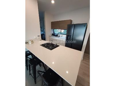 Apartamento de 2 alcobas en venta en El Poblado, Medellín, 110 m² · foto 3 de 16