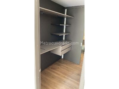 Apartamento de 3 alcobas en venta en Altos Del Poblado, Medellín, 112 m² · foto 9 de 11