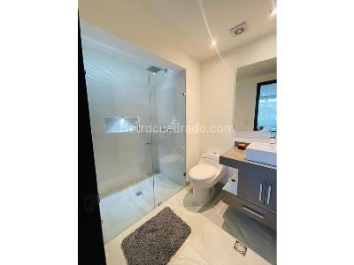 Apartamento de 2 alcobas en venta en El Poblado, Medellín, 170 m² · foto 10 de 16