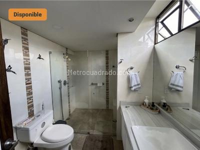 Apartamento en venta en El Poblado, Medellín · foto 18 de 20