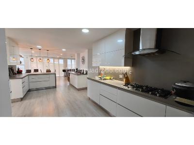 Casa de 4 alcobas en venta en San Remo, Sabaneta, 697 m² · foto 5 de 20