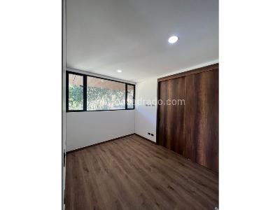 Apartamento de 2 alcobas en venta en El Poblado, Medellín, 100 m² · foto 4 de 9