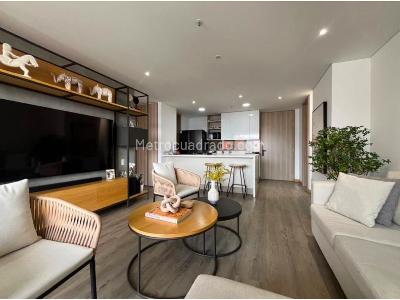 Apartamento de 2 alcobas en venta en El Poblado, Medellín, 93 m² · foto 2 de 10