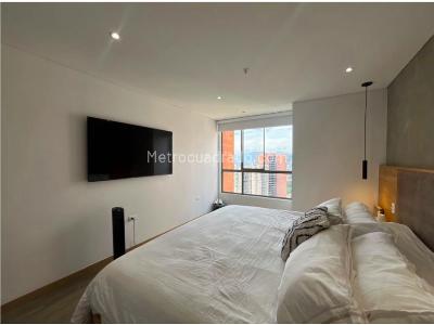 Apartamento de 2 alcobas en venta en El Poblado, Medellín, 93 m² · foto 9 de 10