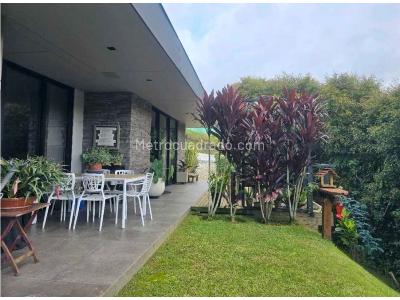 Casa de 4 alcobas en venta en Alto Las Palmas, Envigado, 2000 m² · foto 2 de 20