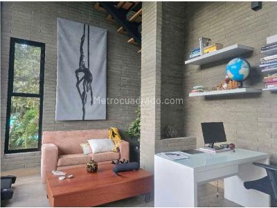 Casa de 4 alcobas en venta en Alto Las Palmas, Envigado, 2000 m² · foto 12 de 20