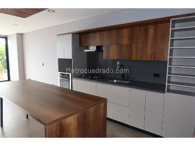 Apartamento de 1 alcoba en venta en El Poblado, Medellín, 89 m² · foto 3 de 16
