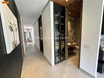 Apartamento de 4 alcobas en venta en El Poblado, Medellín, 250 m² · foto 6 de 16
