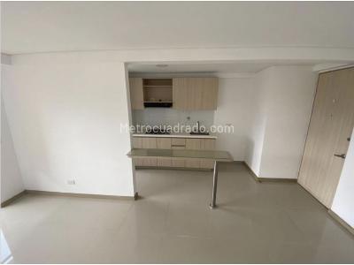 Apartamento en venta en Itagui, Itagüí · foto 2 de 10
