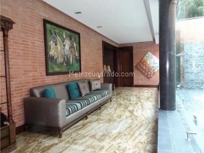 Casa de 5 alcobas en venta en Loma Del Escobero, Envigado · foto 4 de 20