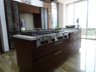 Casa de 5 alcobas en venta en Loma Del Escobero, Envigado · foto 11 de 20