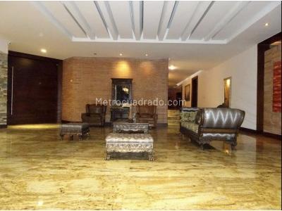 Casa de 5 alcobas en venta en Loma Del Escobero, Envigado · foto 19 de 20
