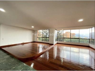 Apartamento de 3 alcobas en venta en El Poblado, Medellín, 210 m² · foto 2 de 20