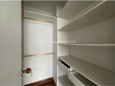 Apartamento de 3 alcobas en venta en El Poblado, Medellín, 210 m² · foto 8 de 20