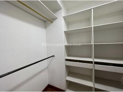 Apartamento de 3 alcobas en venta en El Poblado, Medellín, 210 m² · foto 12 de 20
