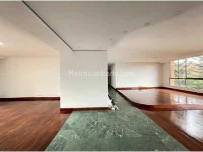 Apartamento de 3 alcobas en venta en El Poblado, Medellín, 210 m² · foto 18 de 20