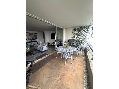 Apartamento en venta en El Poblado, Medellín · foto 7 de 20