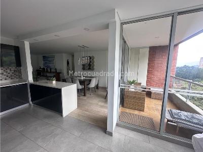 Apartamento en venta en El Poblado, Medellín · foto 9 de 20