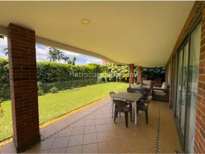 Casa de 5 alcobas en venta en El Tesoro, Medellín, 700 m² · foto 2 de 20