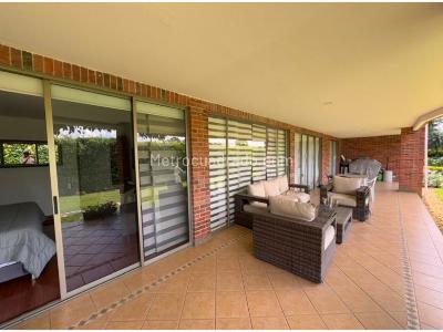 Casa de 5 alcobas en venta en El Tesoro, Medellín, 700 m² · foto 6 de 20